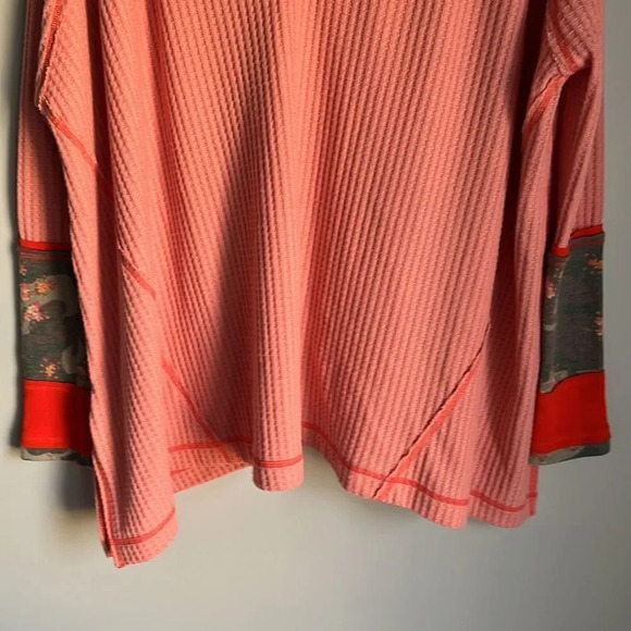 Free People We The Free Peach Thermal Lovin Leopard Thermal Top Print Cuffs - Picture 6 of 9